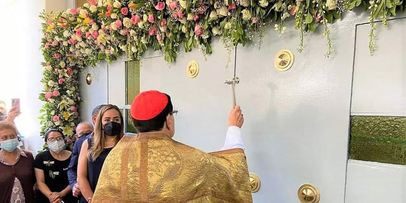 san isidro cuerpo mexico puerta santa