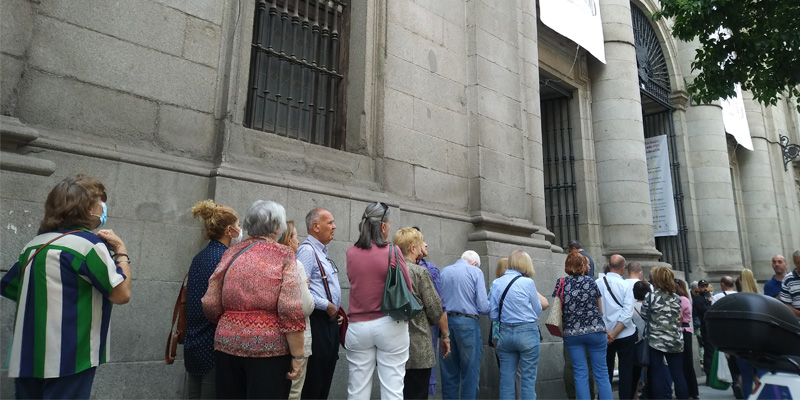 san isisdro cuerpo colas