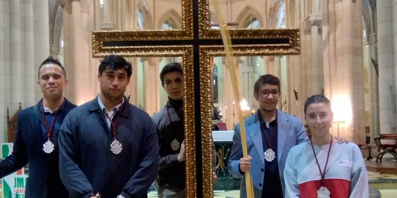 Via crucis hermandades jovenes