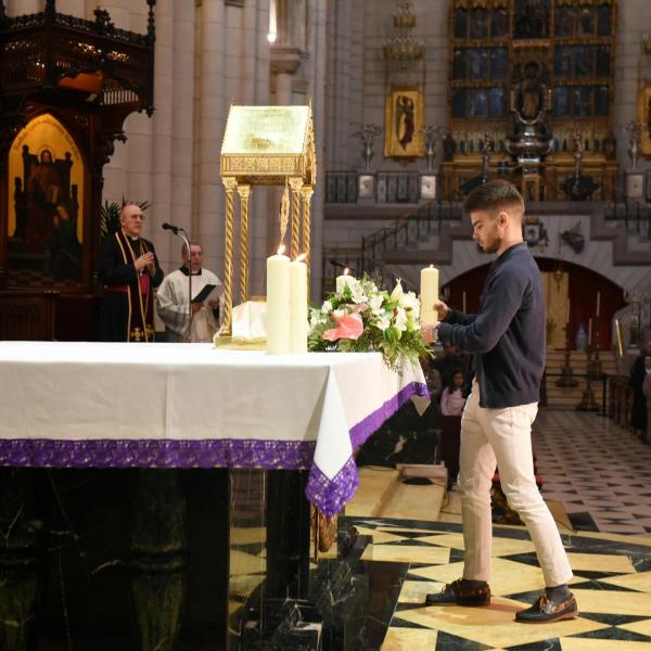 2015-04-01 - Vía crucis tradicional Catedral Almudena