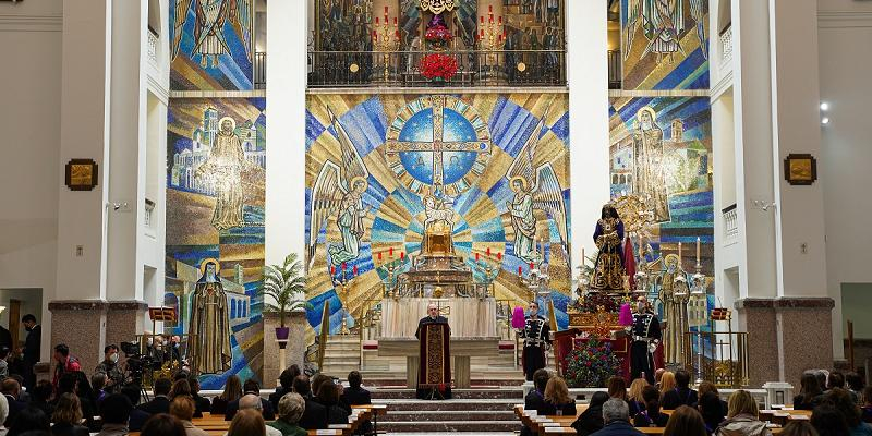 El cardenal Osoro pronuncia el Serm&oacute;n de las Siete Palabras en la bas&iacute;lica de Jes&uacute;s de Medinaceli