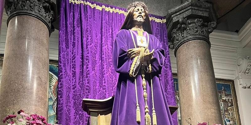 Fray &Aacute;ngel, vestidor de Jes&uacute;s de Medinaceli: &laquo;Para ponerse a vestirlo hay que tener mucha devoci&oacute;n, mucho cari&ntilde;o, mucha veneraci&oacute;n&raquo;