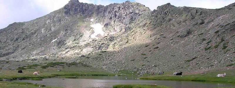 Santa Mar&iacute;a de Nazaret organiza tandas de ejercicios para j&oacute;venes