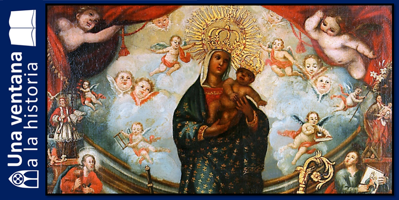 Bajo el manto protector de la Virgen: un manto azul de flores