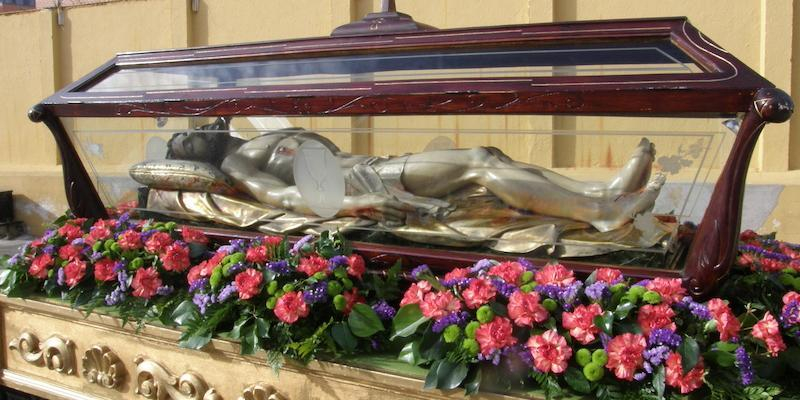 San Ignacio de Loyola de Torrelodones comienza los desfiles procesionales con un v&iacute;a crucis en el recinto ferial