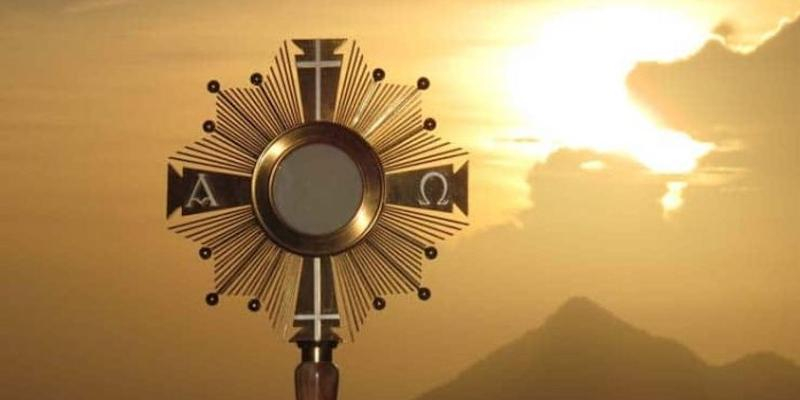 Los j&oacute;venes de Santa Teresa de Jes&uacute;s de Colmenar Viejo organizan una Hora Santa en la noche del Jueves Santo