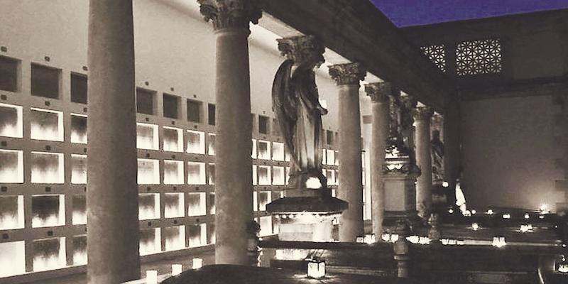 El Cementerio de San Isidro organiza una nueva edici&oacute;n de la Ruta de las Velas, este a&ntilde;o con el tema 'Un paseo por el ayer'