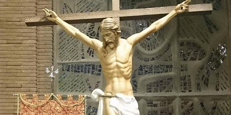 El Cristo del Camino realiza su estaci&oacute;n de penitencia en el Lunes Santo en su 25 aniversario