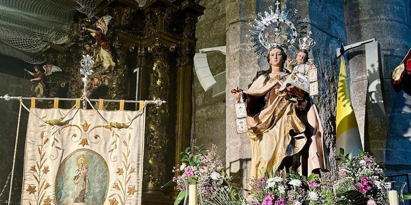 Mari Carmen de la Morena, presidenta de la Hermandad del Carmen de Colmenar: &laquo;La Hermandad se crea a inicios del siglo XX como respuesta a un brote de c&oacute;lera&raquo;